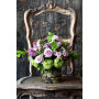 Diamond Painting – Daria-Blumen auf einem Stuhl