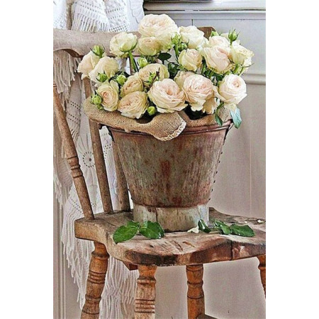 Diamond Painting – Natasha Blumen auf einem Stuhl