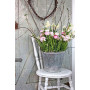 Diamond Painting - Blumen Tatiana auf einem Stuhl